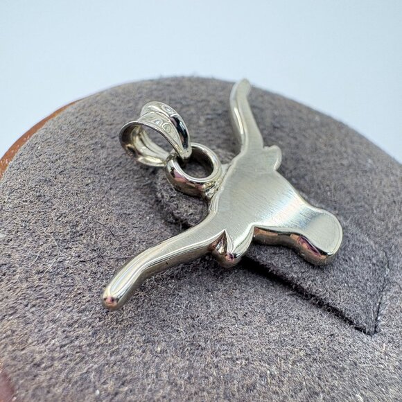 VTG Solid Sterling Silver 925 Longhorn Bull Design Pendant Size 1" Length - Picture 2 of 8